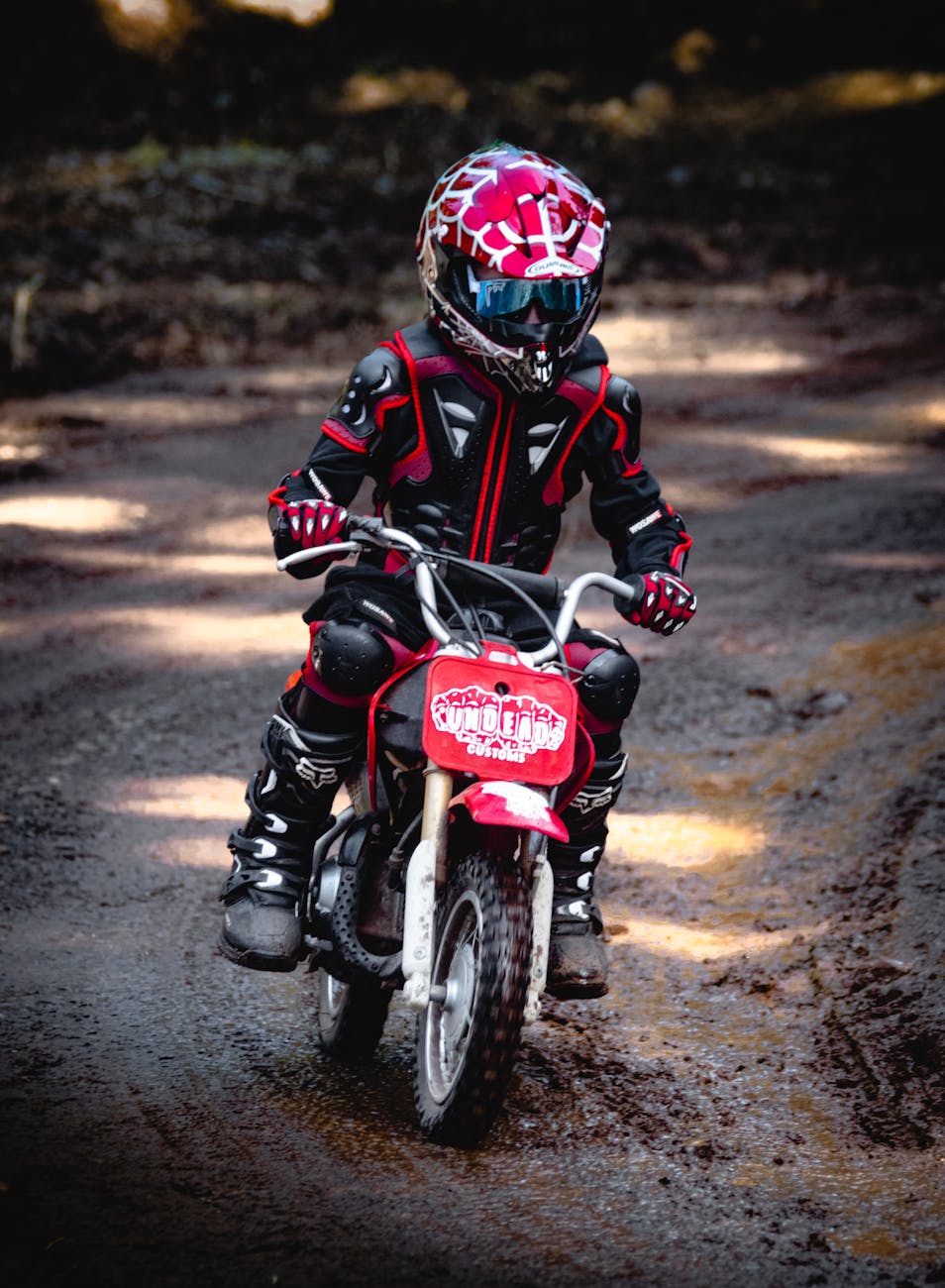 Mini moto pour enfant : à quel âge commencer et quelle moto choisir&nbsp;?